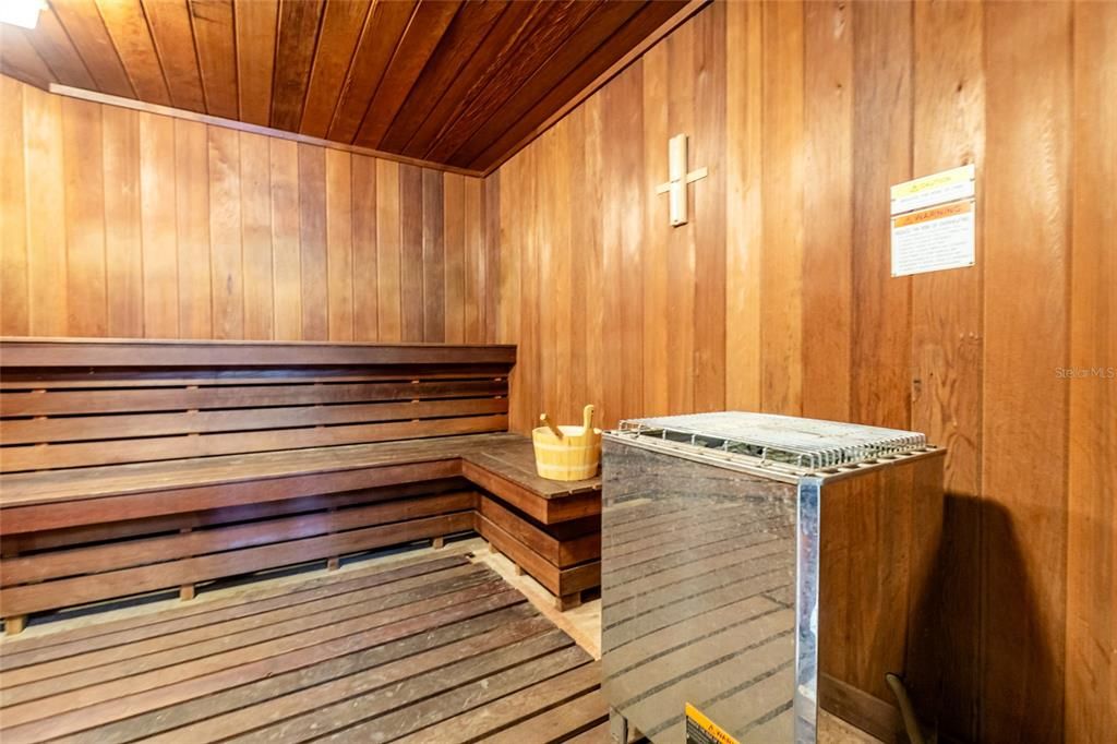 For Sale: $899,000 (3 beds, 2 baths, 1601 Square Feet)
