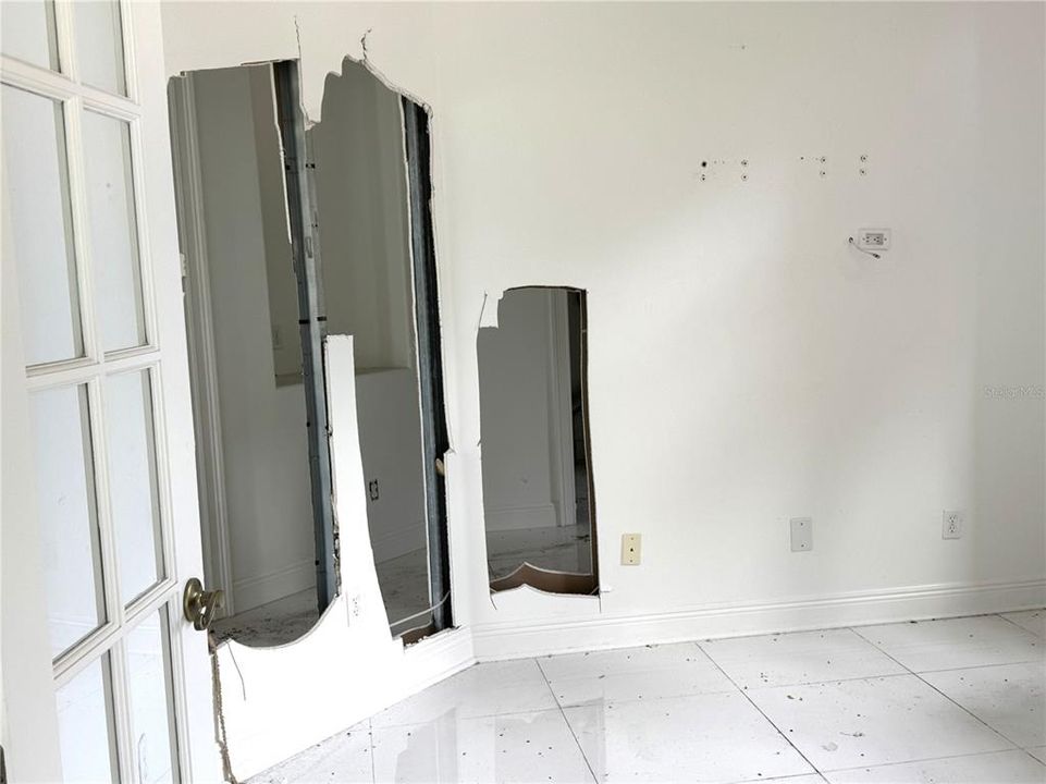 На продажу: $338,000 (3 спален, 2 ванн, 2303 Квадратных фут)