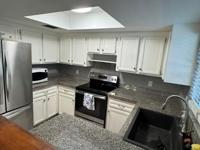 En Venta: $375,000 (3 camas, 2 baños, 1132 Pies cuadrados)