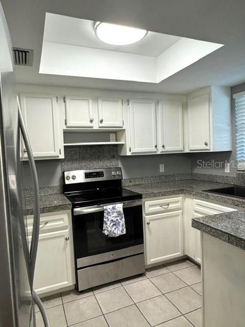 En Venta: $375,000 (3 camas, 2 baños, 1132 Pies cuadrados)