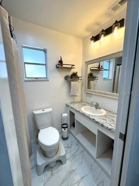 En Venta: $375,000 (3 camas, 2 baños, 1132 Pies cuadrados)