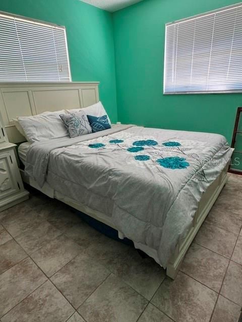 En Venta: $375,000 (3 camas, 2 baños, 1132 Pies cuadrados)