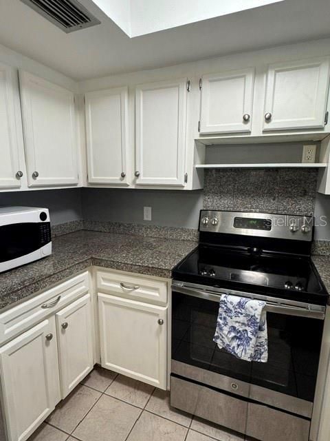 En Venta: $375,000 (3 camas, 2 baños, 1132 Pies cuadrados)