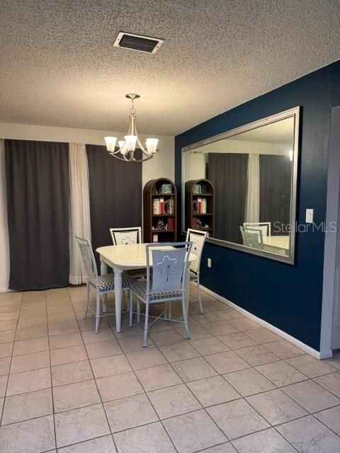 En Venta: $375,000 (3 camas, 2 baños, 1132 Pies cuadrados)