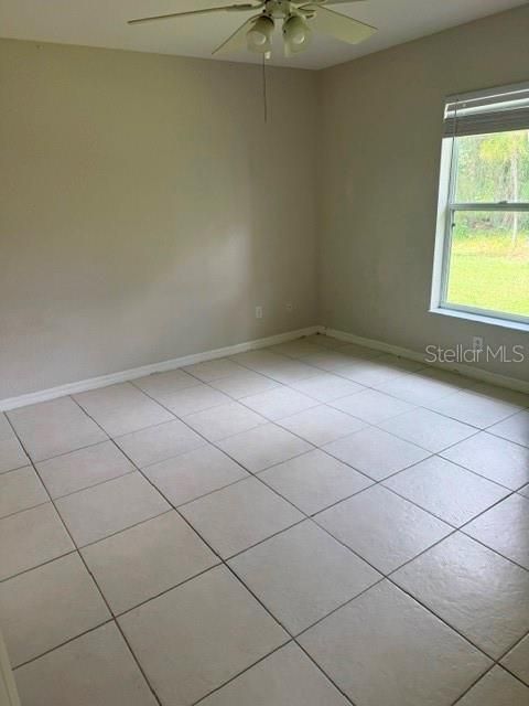 For Rent: $1,350 (2 beds, 2 baths, 979 Square Feet)