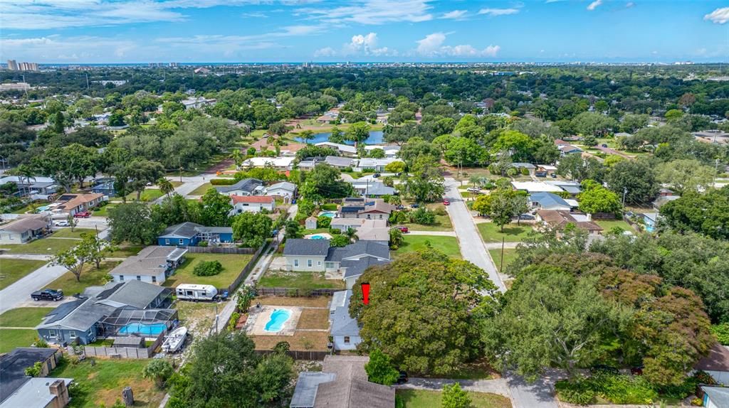 For Sale: $369,000 (2 beds, 1 baths, 1065 Square Feet)