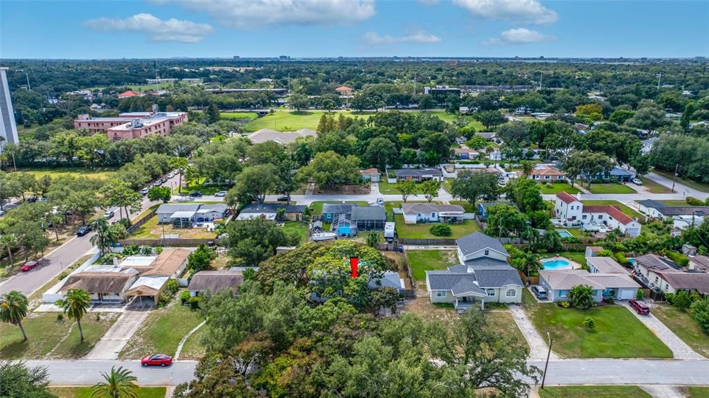 For Sale: $369,000 (2 beds, 1 baths, 1065 Square Feet)