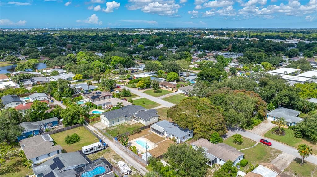 For Sale: $369,000 (2 beds, 1 baths, 1065 Square Feet)