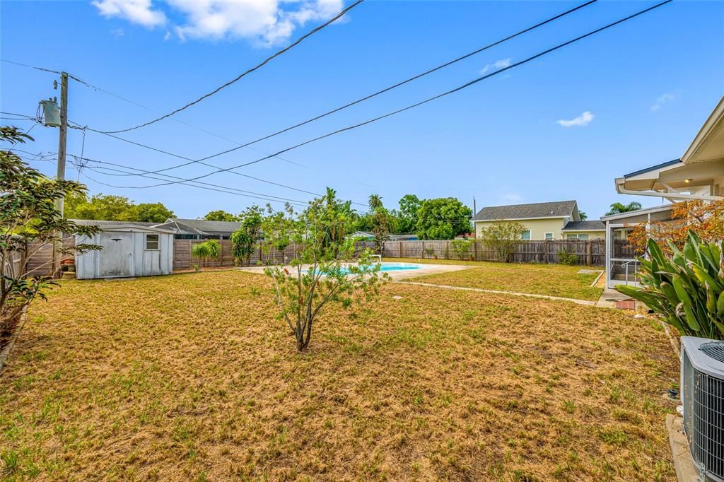 For Sale: $369,000 (2 beds, 1 baths, 1065 Square Feet)