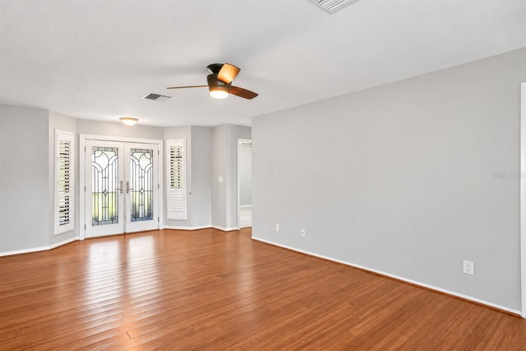 En Venta: $365,000 (2 camas, 2 baños, 1220 Pies cuadrados)