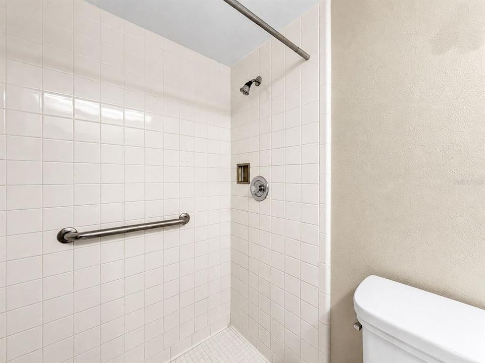 En Venta: $365,000 (2 camas, 2 baños, 1220 Pies cuadrados)