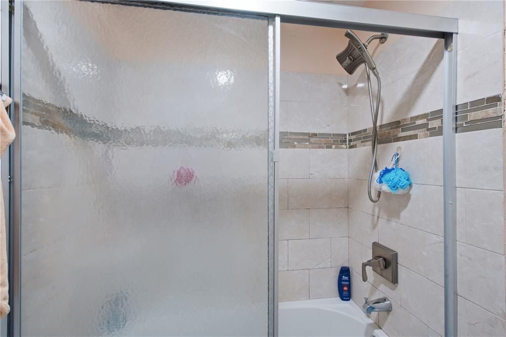 На продажу: $439,900 (3 спален, 2 ванн, 1155 Квадратных фут)