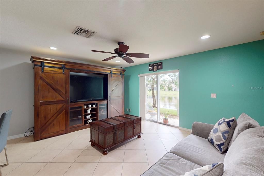 En Venta: $279,900 (3 camas, 2 baños, 1500 Pies cuadrados)