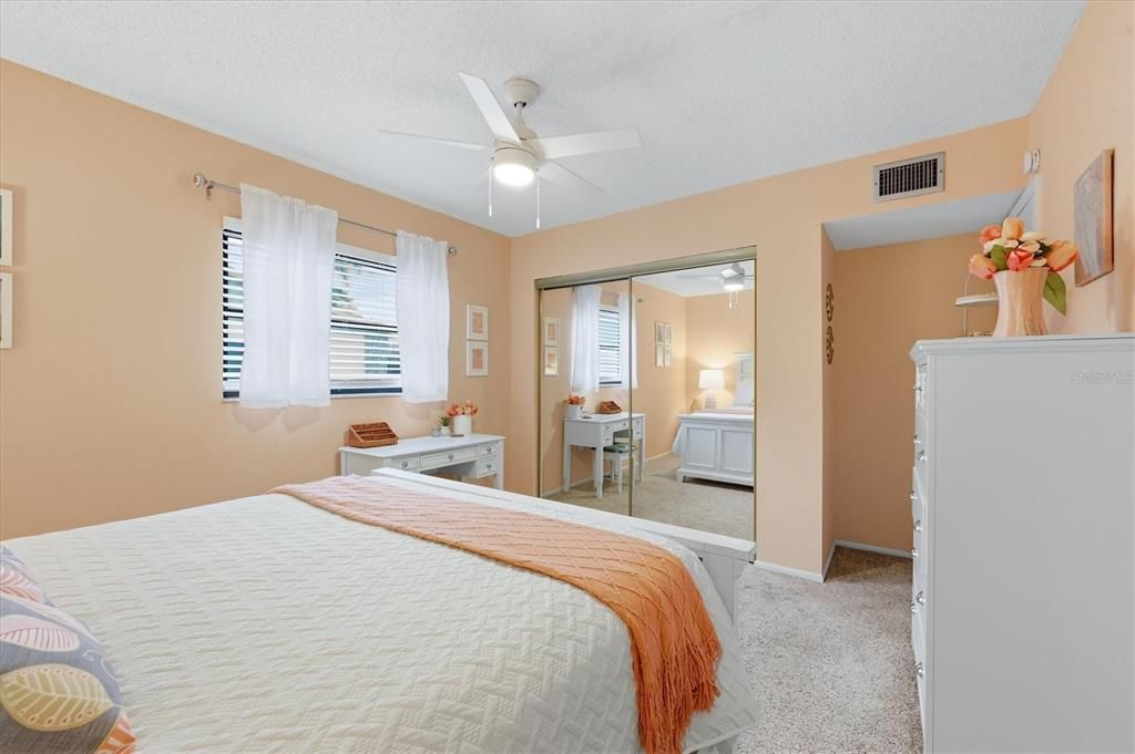 For Sale: $175,000 (2 beds, 2 baths, 1209 Square Feet)