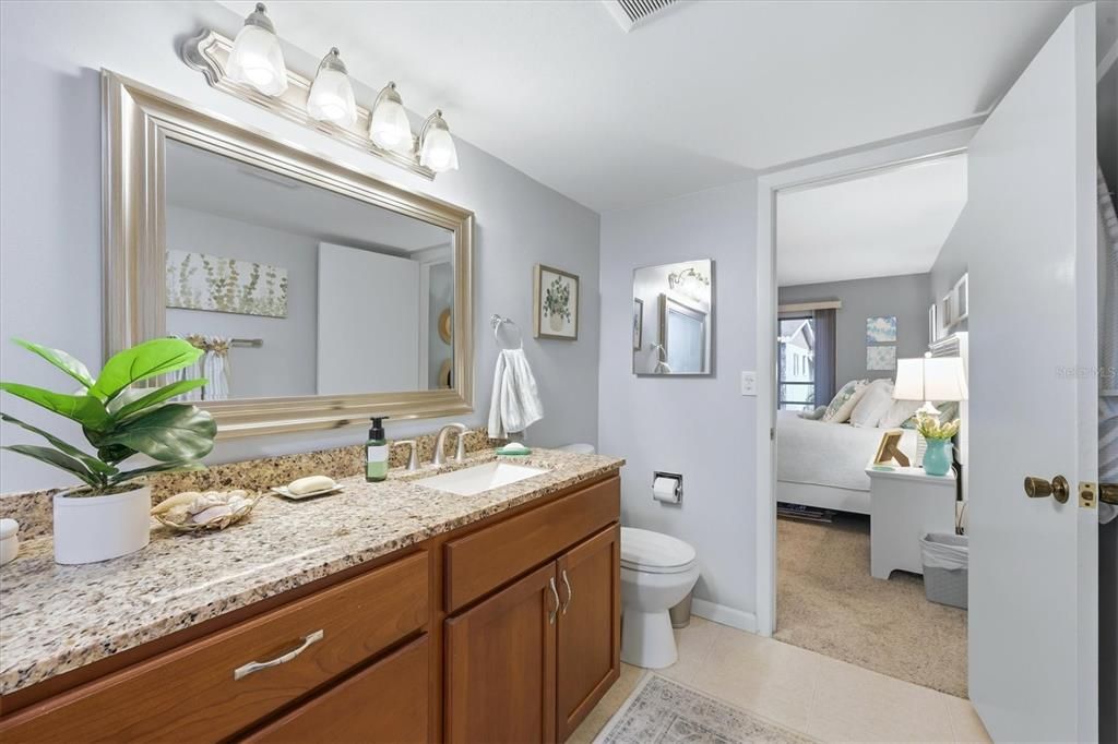 For Sale: $175,000 (2 beds, 2 baths, 1209 Square Feet)