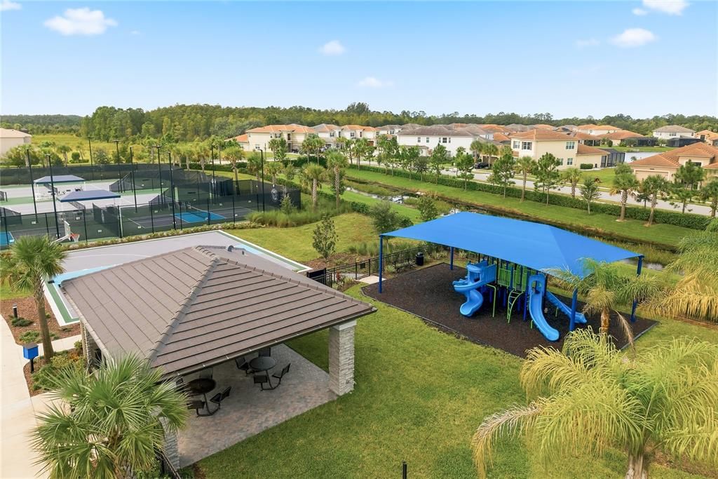 En Venta: $725,000 (5 camas, 5 baños, 3307 Pies cuadrados)
