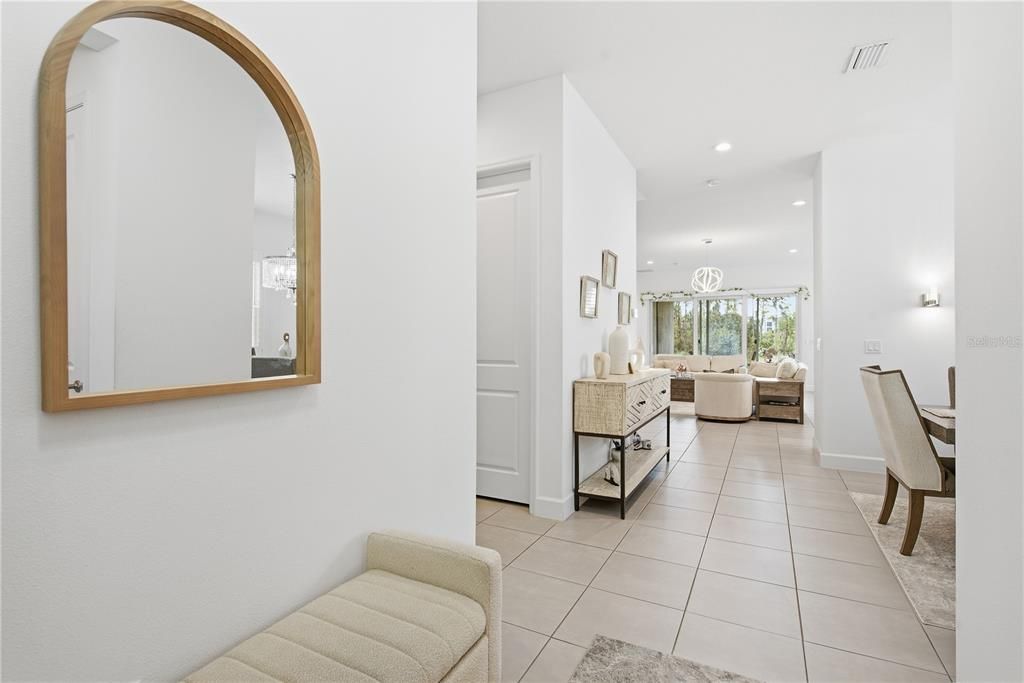 En Venta: $725,000 (5 camas, 5 baños, 3307 Pies cuadrados)