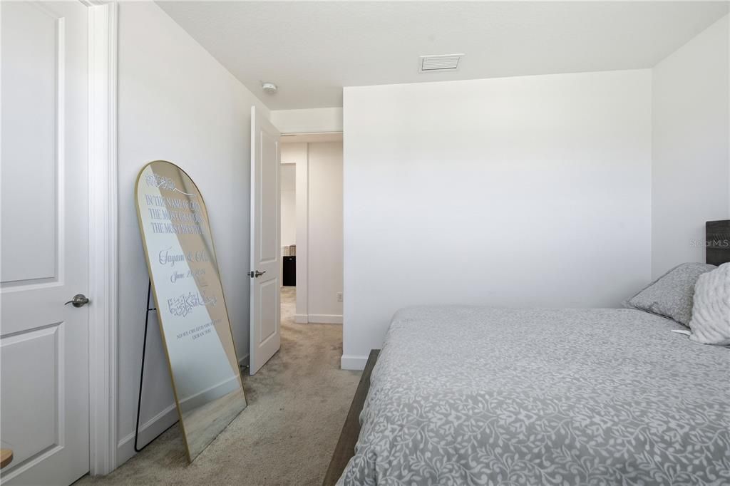 En Venta: $725,000 (5 camas, 5 baños, 3307 Pies cuadrados)