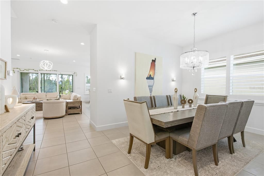 En Venta: $725,000 (5 camas, 5 baños, 3307 Pies cuadrados)