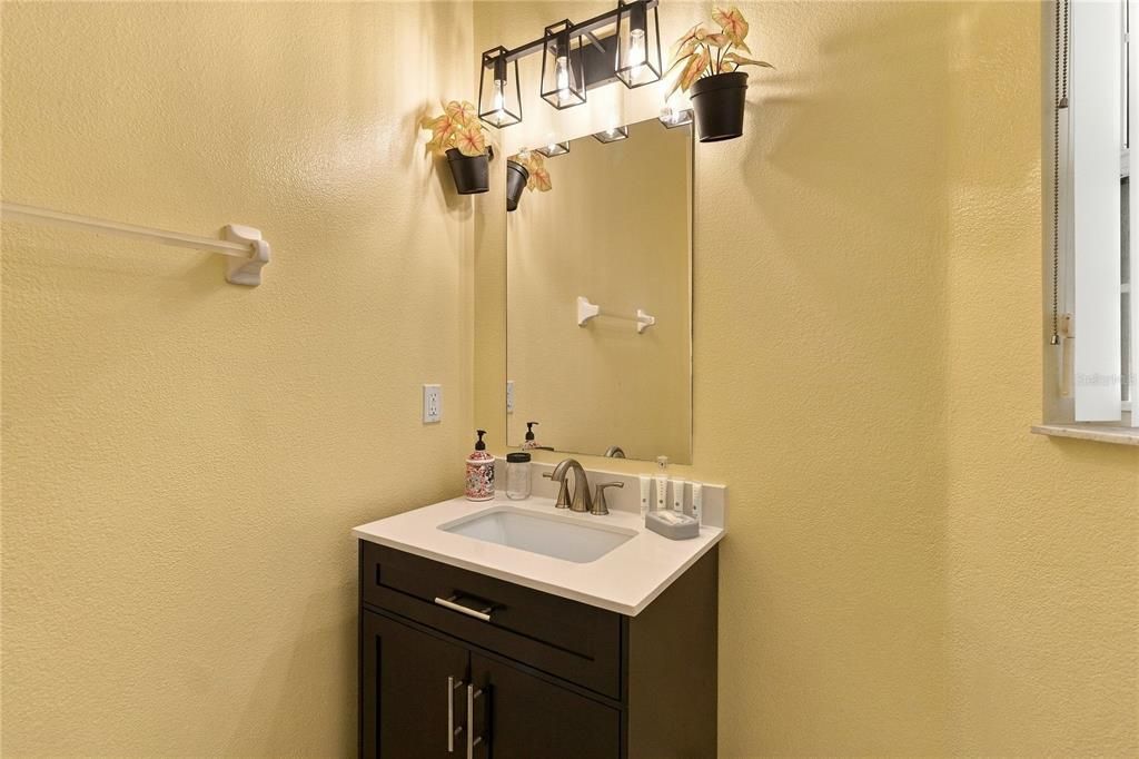 En Venta: $270,000 (3 camas, 2 baños, 1286 Pies cuadrados)