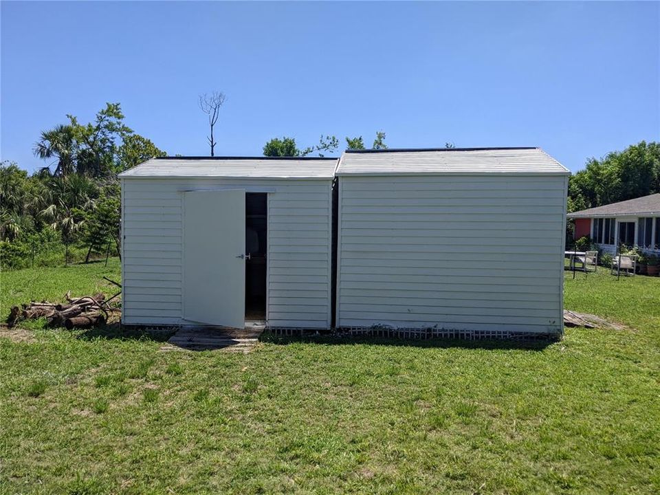 На продажу: $209,995 (2 спален, 2 ванн, 1268 Квадратных фут)