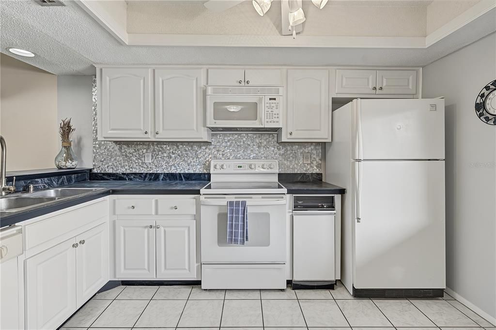 En Venta: $149,900 (2 camas, 2 baños, 1094 Pies cuadrados)