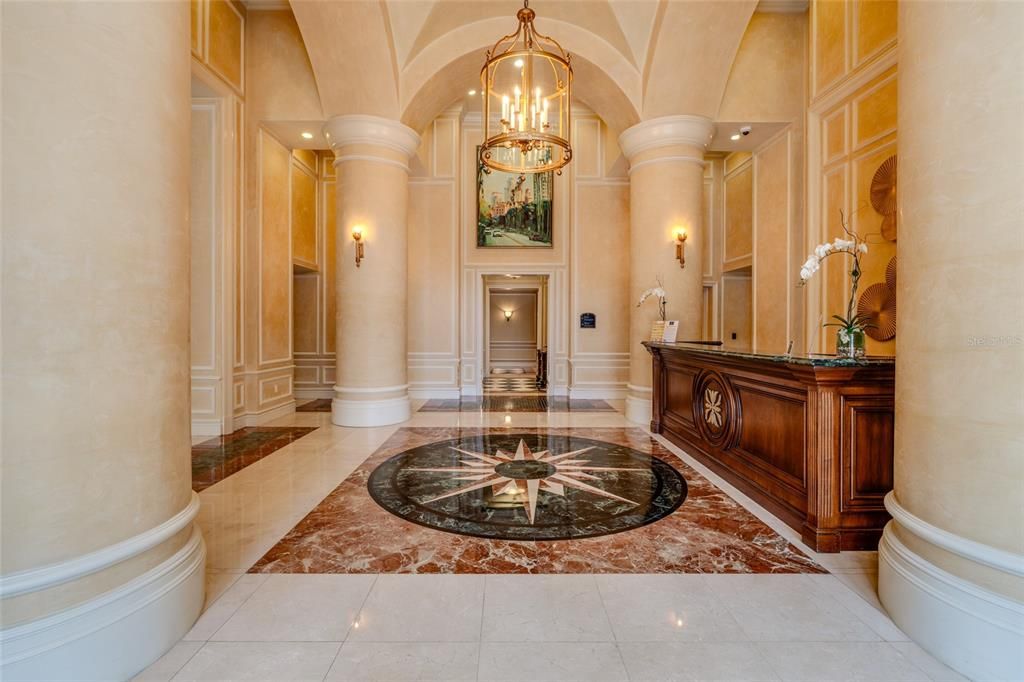 En Venta: $2,095,000 (3 camas, 3 baños, 2736 Pies cuadrados)