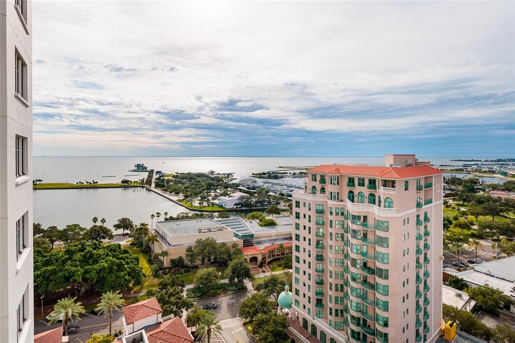 En Venta: $2,095,000 (3 camas, 3 baños, 2736 Pies cuadrados)