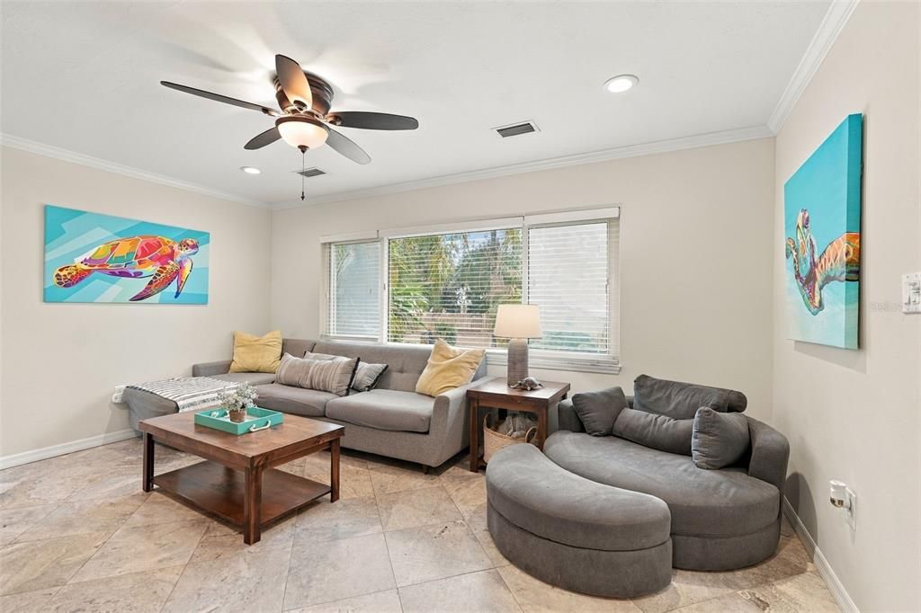 For Sale: $898,000 (3 beds, 2 baths, 1418 Square Feet)