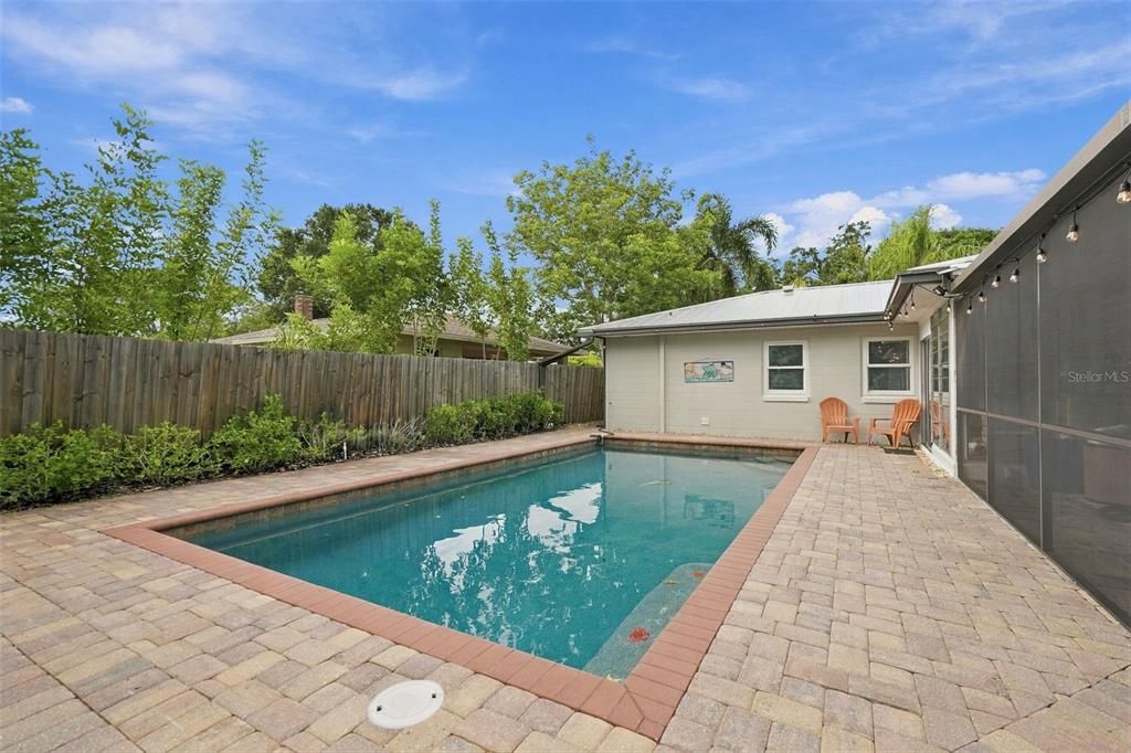 For Sale: $898,000 (3 beds, 2 baths, 1418 Square Feet)