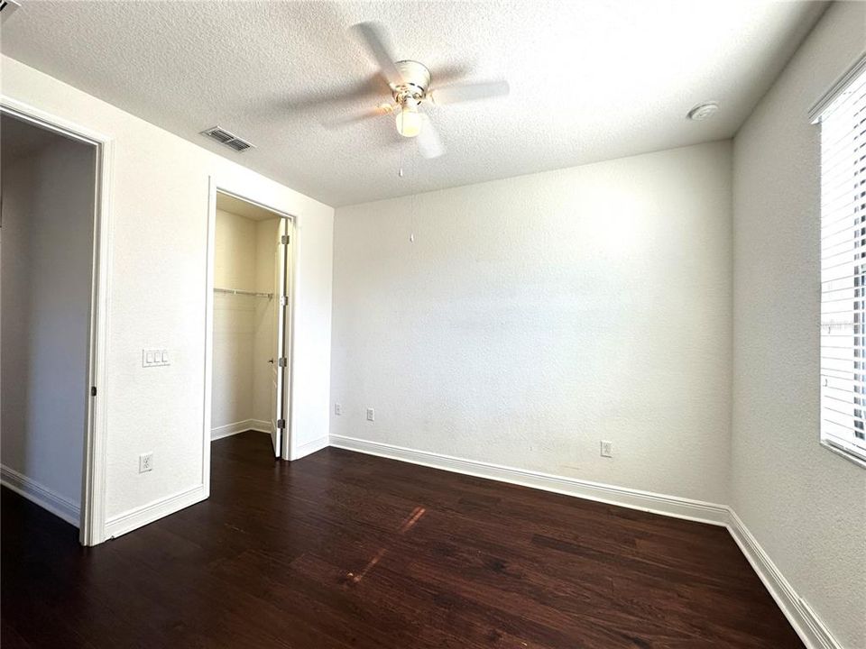 For Sale: $368,000 (3 beds, 2 baths, 1779 Square Feet)