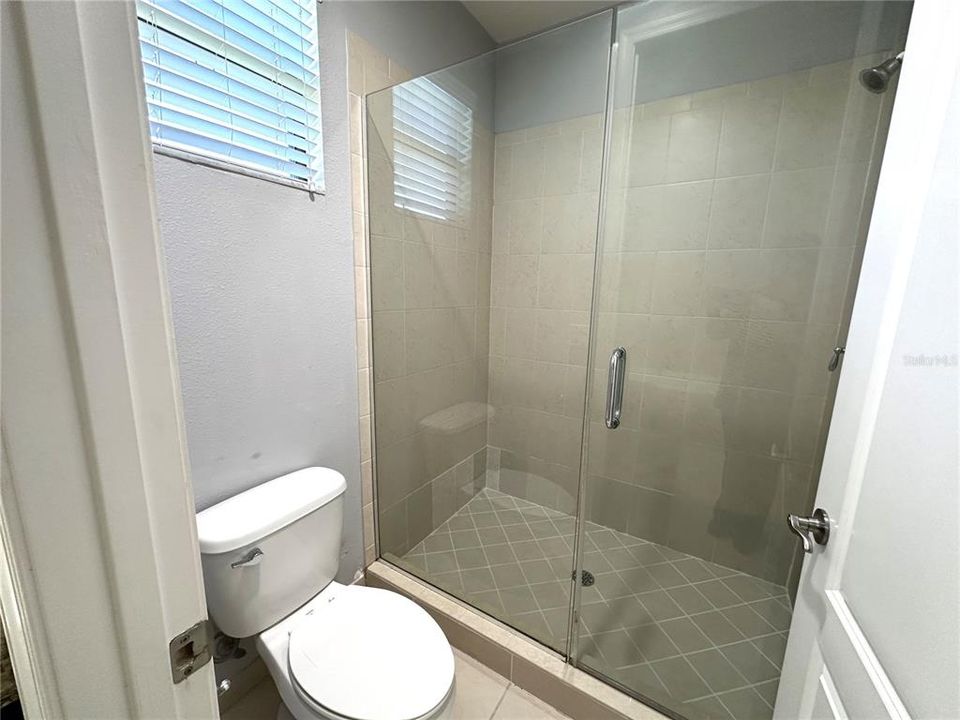 For Sale: $368,000 (3 beds, 2 baths, 1779 Square Feet)
