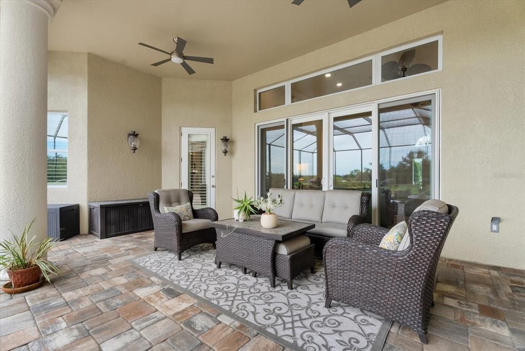 For Sale: $2,300,000 (6 beds, 5 baths, 5200 Square Feet)
