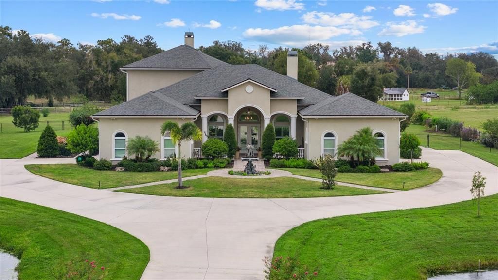 For Sale: $2,300,000 (6 beds, 5 baths, 5200 Square Feet)