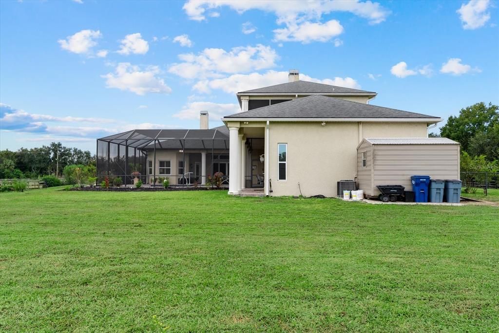 For Sale: $2,300,000 (6 beds, 5 baths, 5200 Square Feet)