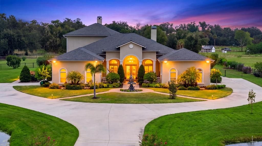 For Sale: $2,300,000 (6 beds, 5 baths, 5200 Square Feet)