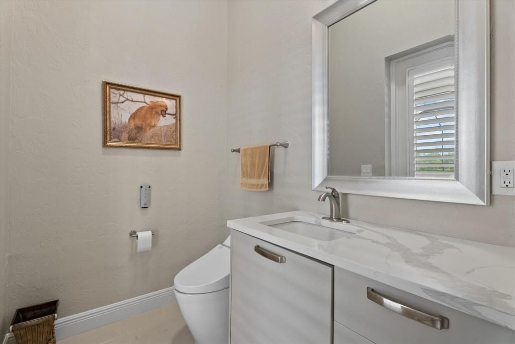 For Sale: $2,300,000 (6 beds, 5 baths, 5200 Square Feet)
