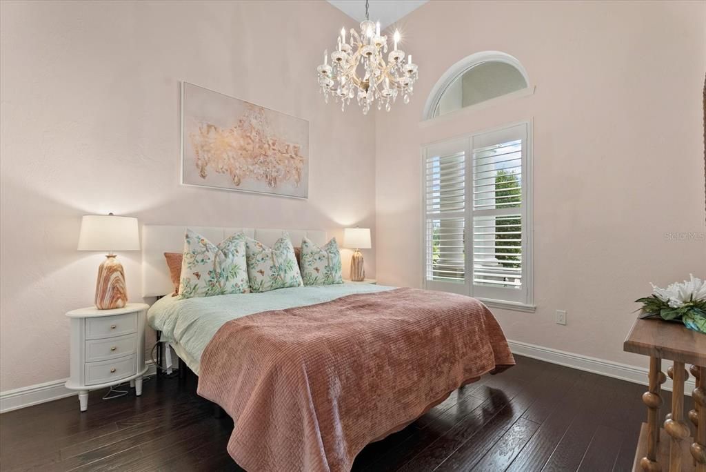 For Sale: $2,300,000 (6 beds, 5 baths, 5200 Square Feet)