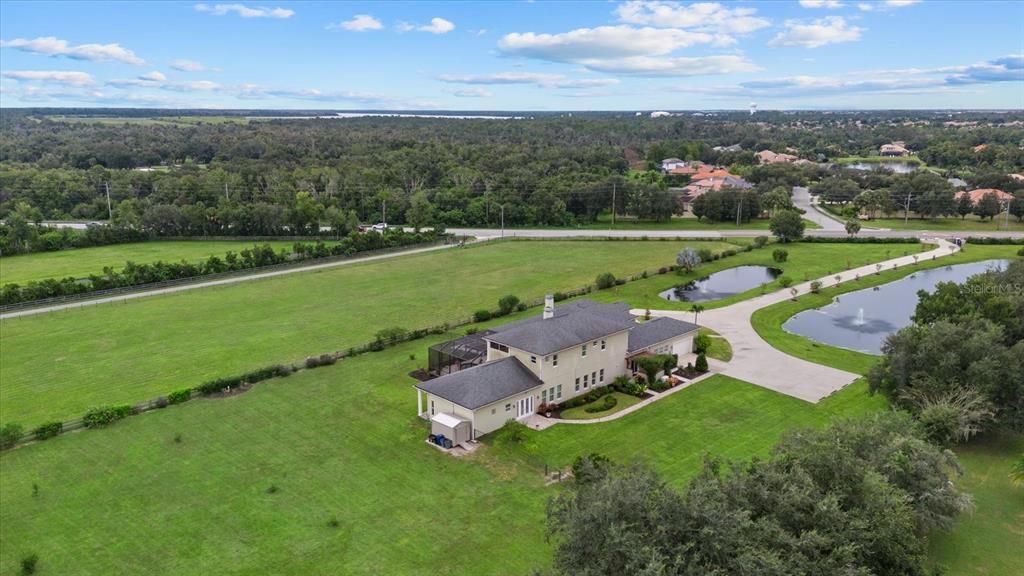 For Sale: $2,300,000 (6 beds, 5 baths, 5200 Square Feet)