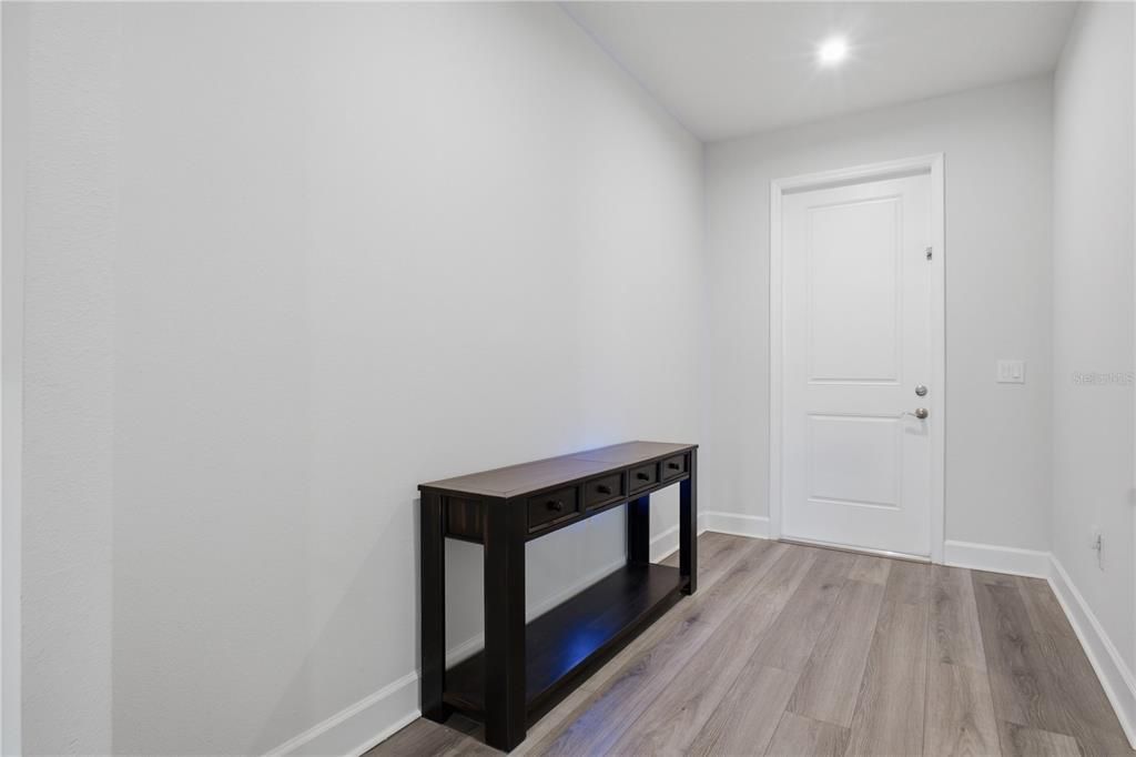 En Venta: $459,000 (4 camas, 2 baños, 2017 Pies cuadrados)