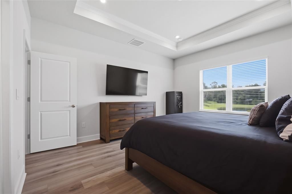 En Venta: $459,000 (4 camas, 2 baños, 2017 Pies cuadrados)