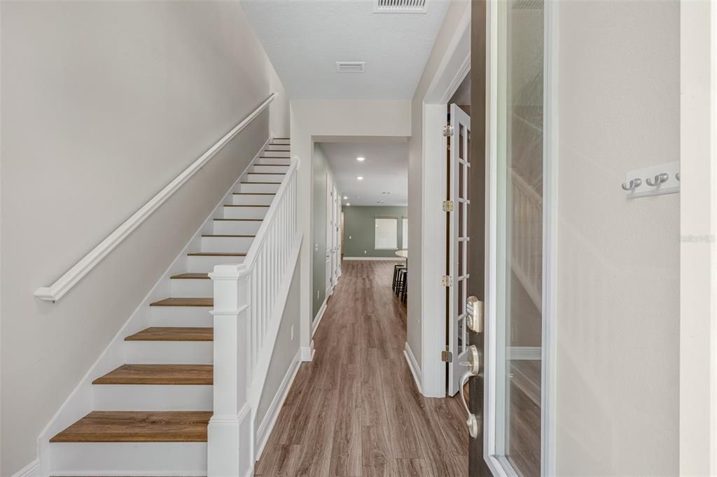 For Sale: $899,900 (4 beds, 3 baths, 2610 Square Feet)