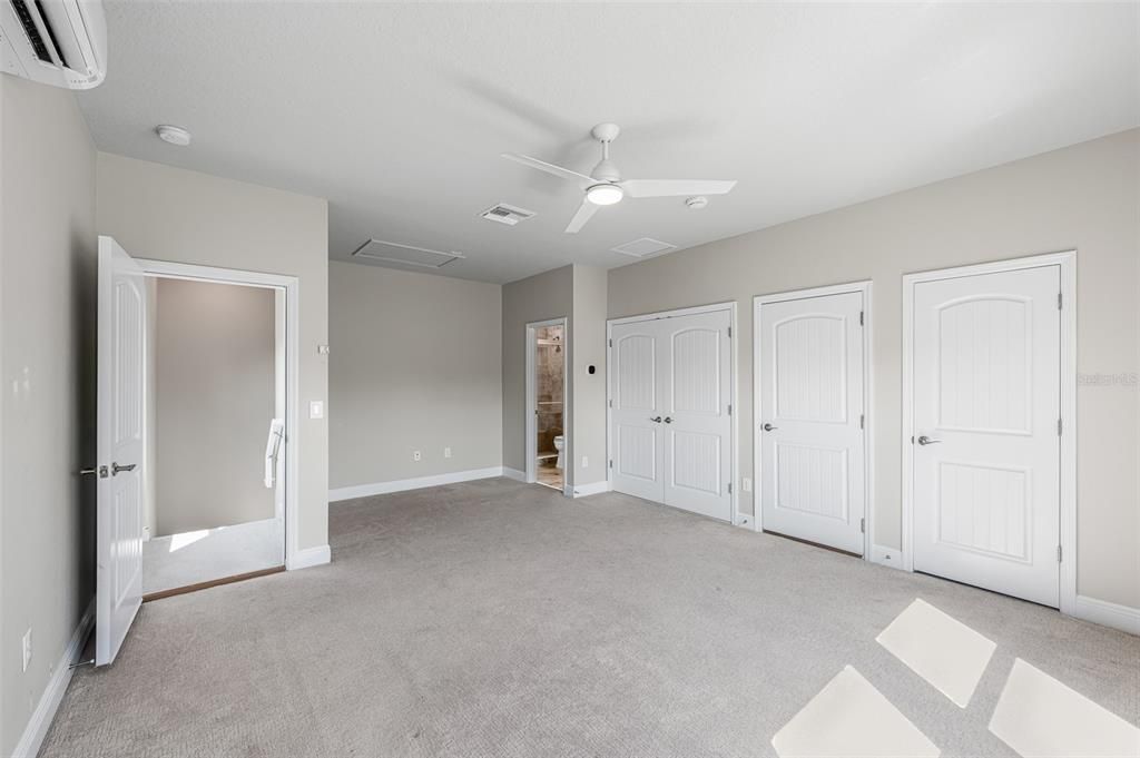For Sale: $899,900 (4 beds, 3 baths, 2610 Square Feet)