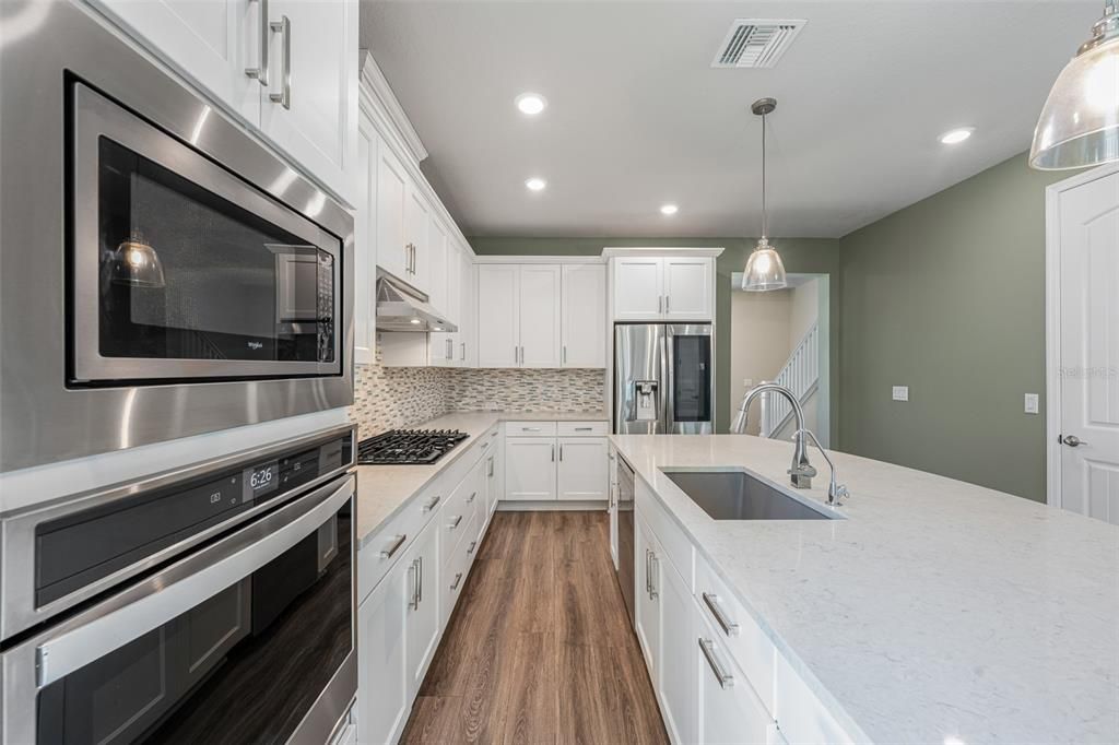 For Sale: $899,900 (4 beds, 3 baths, 2610 Square Feet)