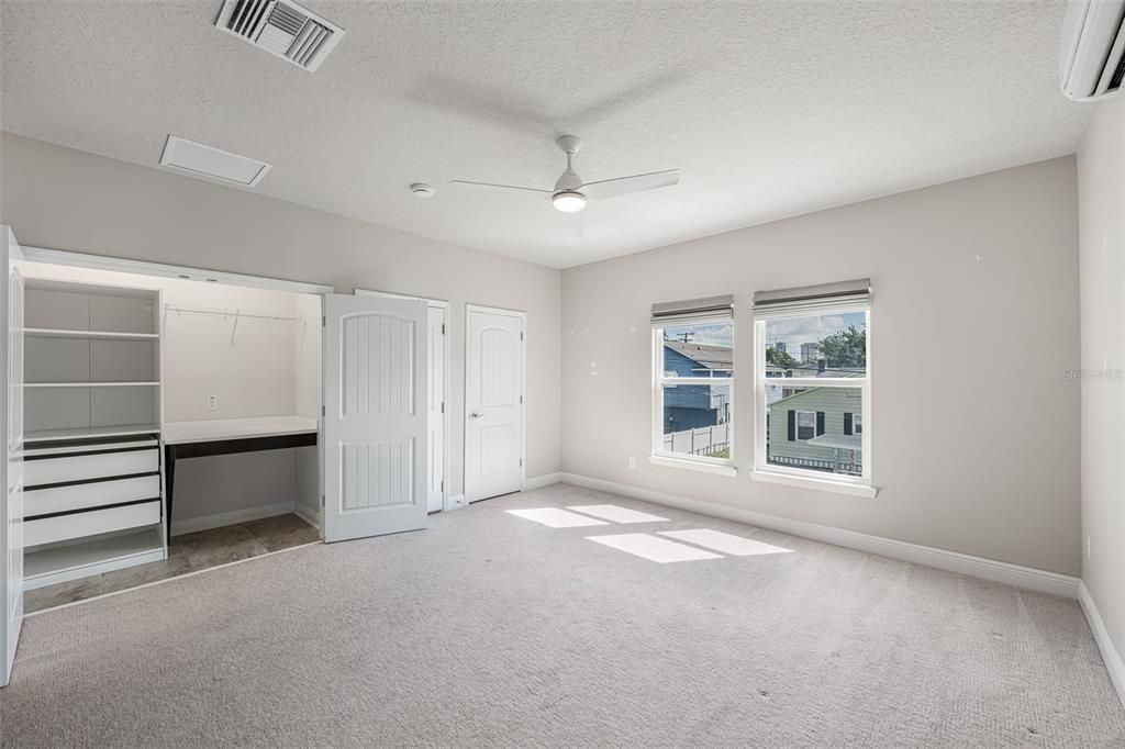 For Sale: $899,900 (4 beds, 3 baths, 2610 Square Feet)