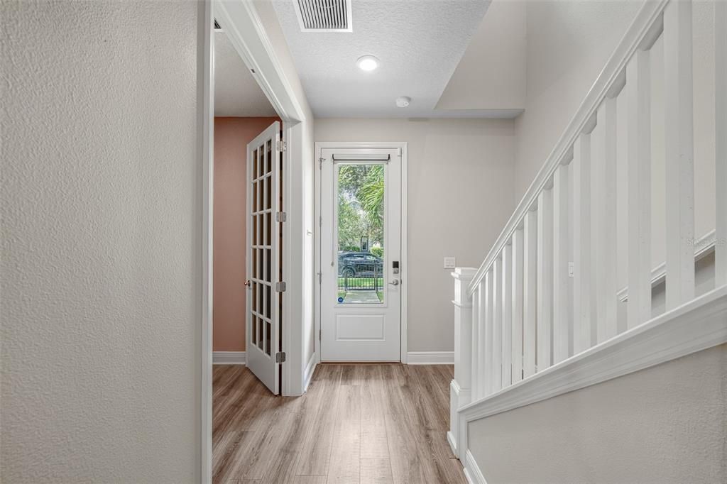 For Sale: $899,900 (4 beds, 3 baths, 2610 Square Feet)