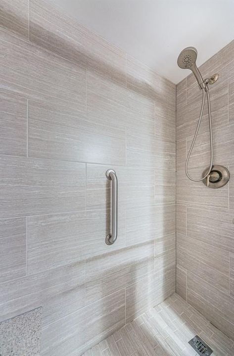 En Venta: $278,900 (2 camas, 2 baños, 1040 Pies cuadrados)