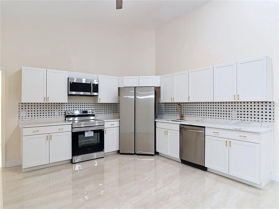 For Sale: $499,900 (3 beds, 2 baths, 2056 Square Feet)