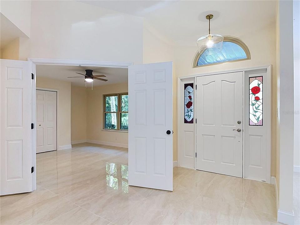 For Sale: $499,900 (3 beds, 2 baths, 2056 Square Feet)