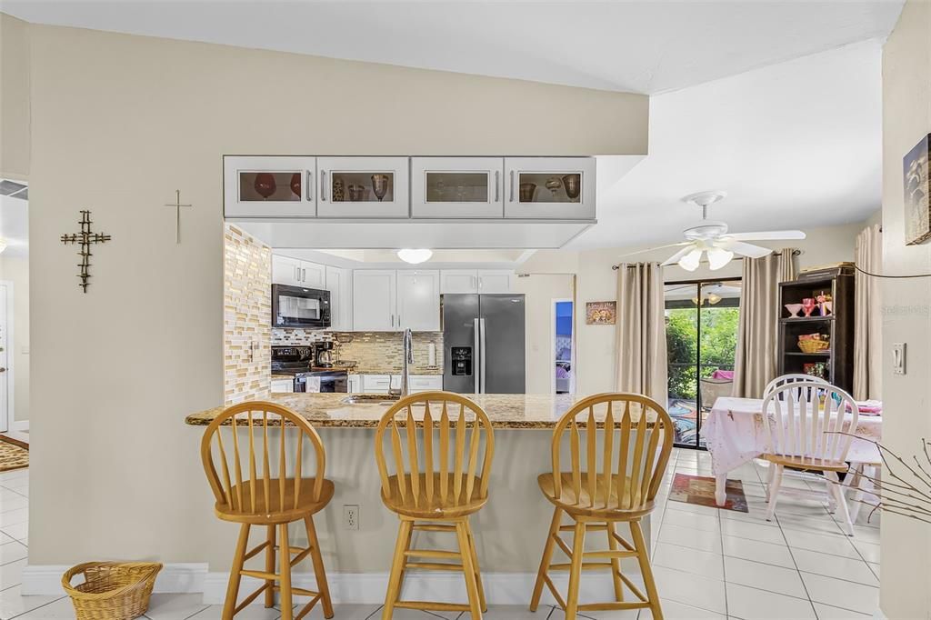 For Sale: $350,000 (3 beds, 2 baths, 1839 Square Feet)